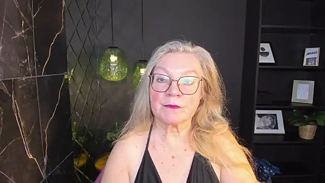 NataliMellow online show from December 16, 2025, 1:15 pm