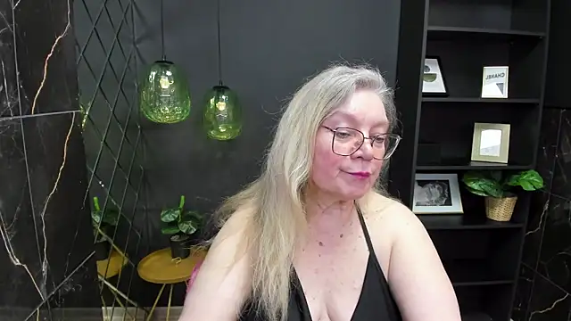 NataliMellow online show from March 15, 2025, 4:32 pm