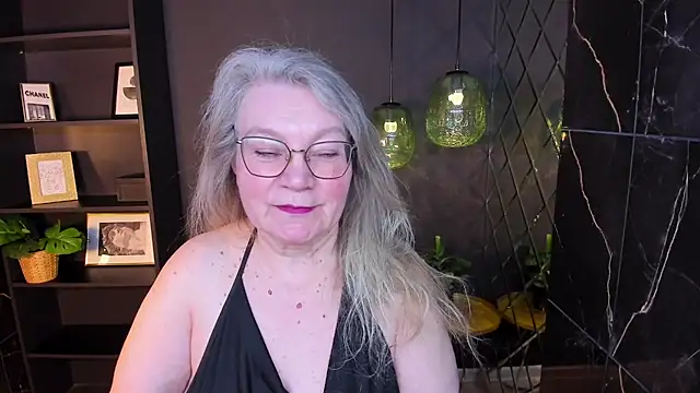 Snapshot of NataliMellow chatting on April 14, 2026, 1:27 pm NataliMellow online show from April 14, 2026, 1:27 pm