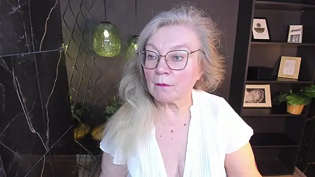 Snapshot of NataliMellow chatting on March 12, 2026, 1:04 pm NataliMellow online show from March 12, 2026, 1:04 pm