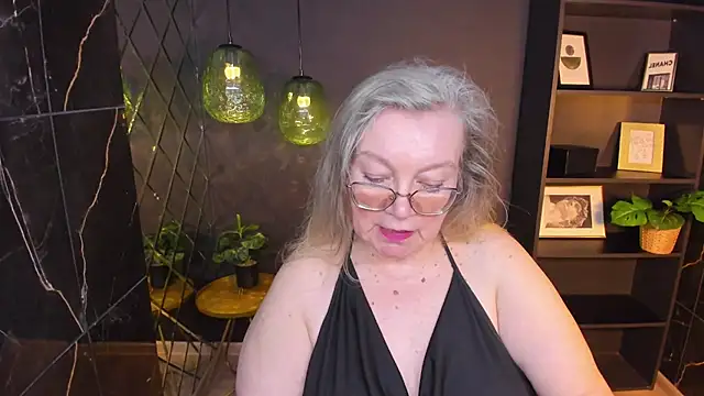 Snapshot of NataliMellow chatting on May 3, 2026, 1:15 pm NataliMellow online show from May 3, 2026, 1:15 pm