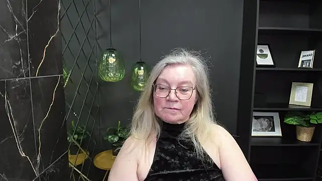 NataliMellow online show from February 26, 2025, 4:38 pm