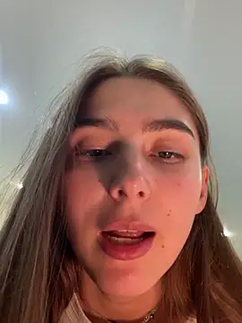 Snapshot of so_cutes chatting on September 23, 2025, 2:13 pm so cutes online show from September 23, 2025, 2:13 pm