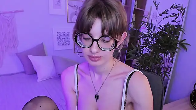 Snapshot of RubySoft chatting on March 19, 2025, 11:36 pm RubySoft online show from March 19, 2025, 11:36 pm