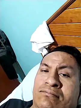 gusaven online show from November 10, 2025, 8:58 pm