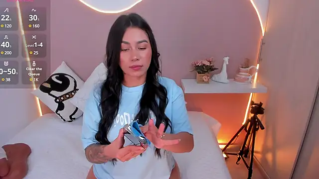 EllieMitchell online show from January 29, 2025, 5:56 pm