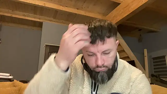 AlphaSparks online show from December 17, 2025, 4:06 am