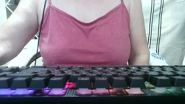 heidi60 online show from December 14, 2025, 8:58 pm