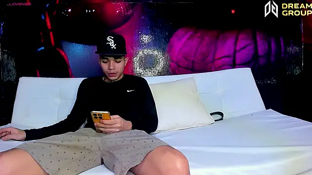 AmazingPartys online show from January 15, 2026, 7:28 pm