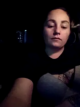 babygirl0777 online show from March 31, 2026, 8:27 am