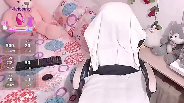 Snapshot of Gipsysex chatting on April 6, 2026, 5:25 pm Gipsysex online show from April 6, 2026, 5:25 pm