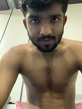 Snapshot of playboy0133 chatting on November 28, 2025, 9:48 pm playboy0133 online show from November 28, 2025, 9:48 pm