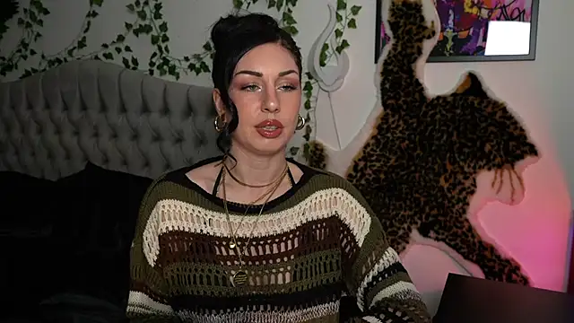 Snapshot of Estherjizz chatting on September 19, 2025, 7:18 pm Estherjizz online show from September 19, 2025, 7:18 pm