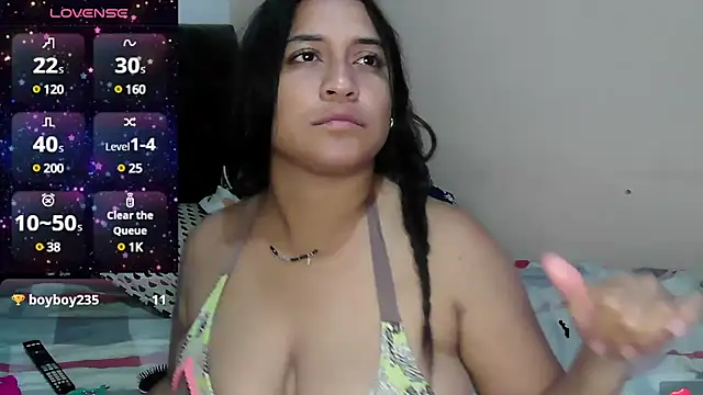 Snapshot of Crazylovee_hot chatting on March 20, 2025, 2:08 am Crazylovee hot online show from March 20, 2025, 2:08 am