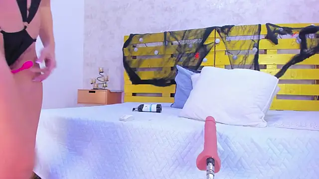 Snapshot of cristinapuerta_ chatting on October 31, 2025, 2:52 am cristinapuerta online show from October 31, 2025, 2:52 am