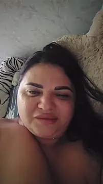 Snapshot of littleRikka chatting on January 19, 2026, 9:35 am littleRikka online show from January 19, 2026, 9:35 am