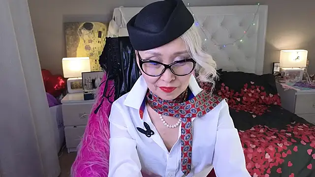 RoxalanaStar online show from March 22, 2026, 8:21 pm