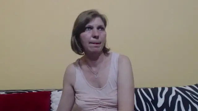 Snapshot of christine33 chatting on March 23, 2026, 4:07 pm christine33 online show from March 23, 2026, 4:07 pm