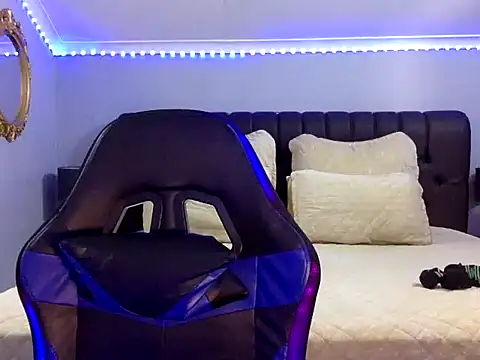 BOOTYBANGER24xx online show from September 30, 2025, 2:50 am