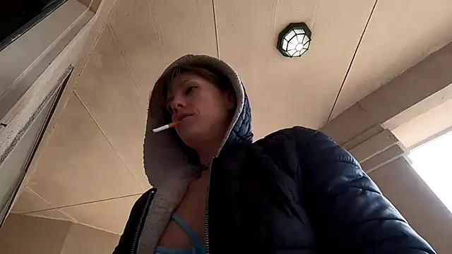 Snapshot of TheDaisyChaos chatting on January 17, 2025, 6:44 pm TheDaisyChaos online show from January 17, 2025, 6:44 pm