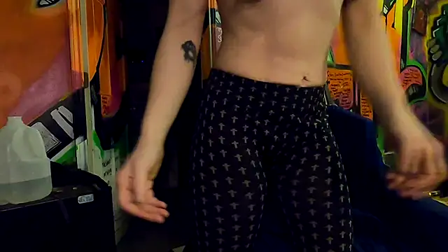 Snapshot of TheDaisyChaos chatting on February 23, 2025, 5:45 am TheDaisyChaos online show from February 23, 2025, 5:45 am