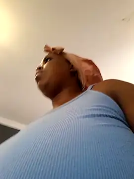 SWEETDOLLY29XX online show from March 23, 2026, 8:25 am