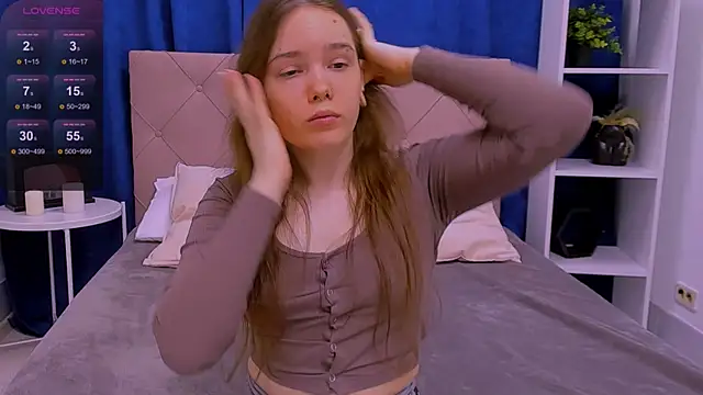 Snapshot of Janie_JJ_Curvie chatting on March 28, 2026, 1:17 am Janie JJ Curvie online show from March 28, 2026, 1:17 am