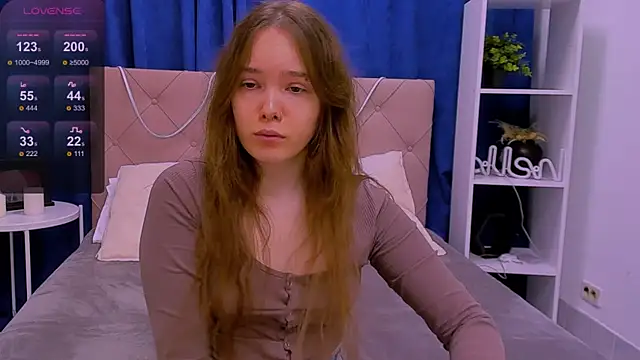 Snapshot of Janie_JJ_Curvie chatting on March 15, 2026, 1:23 am Janie JJ Curvie online show from March 15, 2026, 1:23 am