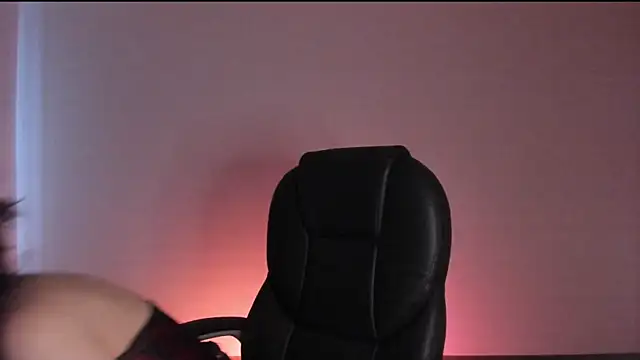 Snapshot of HazelKush chatting on September 9, 2025, 10:19 pm HazelKush online show from September 9, 2025, 10:19 pm