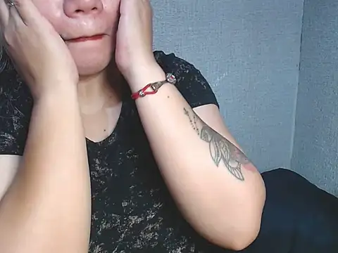 ambersmile online show from March 20, 2026, 10:11 pm