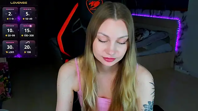 BiMolly online show from April 2, 2026, 10:27 pm