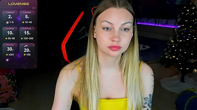 Snapshot of BiMolly chatting on February 1, 2026, 4:49 pm BiMolly online show from February 1, 2026, 4:49 pm