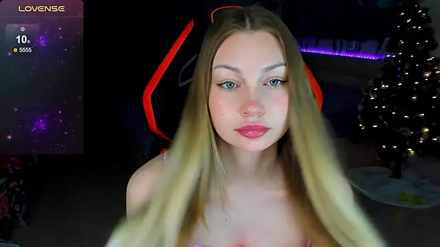 Snapshot of BiMolly chatting on February 12, 2026, 11:26 pm BiMolly online show from February 12, 2026, 11:26 pm