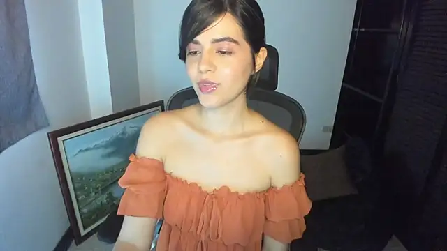 mia collins x online show from September 12, 2025, 9:58 pm