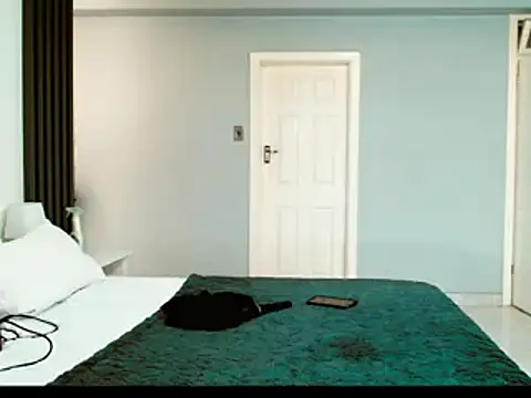 apishkagalmon online show from November 7, 2025, 6:40 am