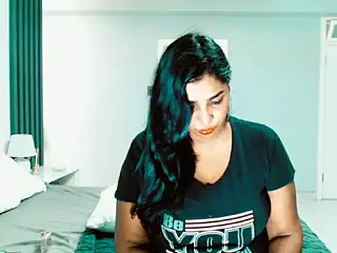 apishkagalmon online show from November 9, 2025, 7:40 pm