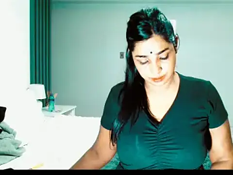 apishkagalmon online show from October 19, 2025, 7:27 pm