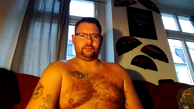 Snapshot of sexykevin17cm chatting on November 19, 2025, 3:12 pm sexykevin17cm online show from November 19, 2025, 3:12 pm