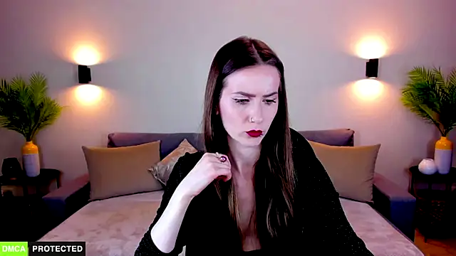 TheWoman   online show from March 16, 2026, 7:05 pm