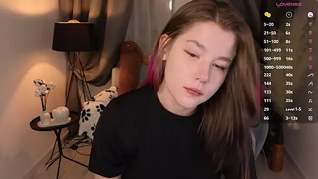 Snapshot of Mira_Falls chatting on October 11, 2025, 6:25 am Mira Falls online show from October 11, 2025, 6:25 am