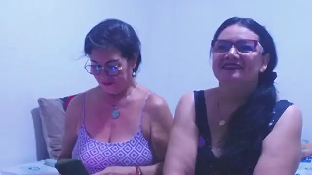 Snapshot of sexycristina_2 chatting on April 18, 2026, 3:03 pm sexycristina 2 online show from April 18, 2026, 3:03 pm