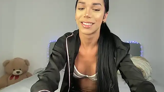 Snapshot of Michell_simons chatting on March 9, 2025, 9:36 pm Michell simons online show from March 9, 2025, 9:36 pm