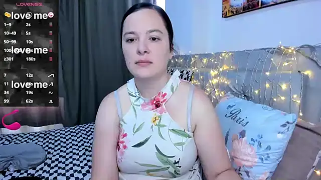 Snapshot of angelaagomez chatting on May 4, 2026, 5:05 pm angelaagomez online show from May 4, 2026, 5:05 pm