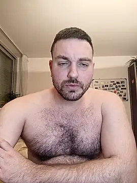 Snapshot of PowerToes chatting on December 17, 2025, 8:25 pm PowerToes online show from December 17, 2025, 8:25 pm