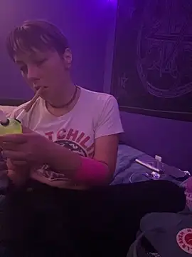 Snapshot of Babii_Nova chatting on October 10, 2025, 1:06 am Babii Nova online show from October 10, 2025, 1:06 am