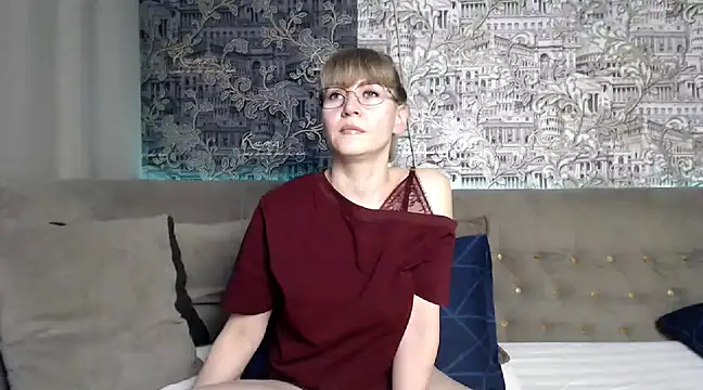 Snapshot of mandy_foxxx chatting on February 19, 2025, 1:06 pm mandy foxxx online show from February 19, 2025, 1:06 pm