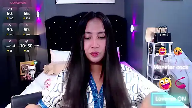 HOTTESTCANDYTS online show from August 5, 2026, 7:41 pm