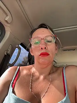 Snapshot of Gatitacarlita chatting on March 7, 2026, 12:32 pm Gatitacarlita online show from March 7, 2026, 12:32 pm