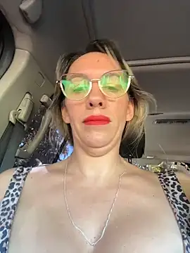 Snapshot of Gatitacarlita chatting on March 15, 2026, 12:45 pm Gatitacarlita online show from March 15, 2026, 12:45 pm