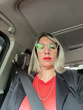 Snapshot of Gatitacarlita chatting on April 11, 2026, 6:11 pm Gatitacarlita online show from April 11, 2026, 6:11 pm